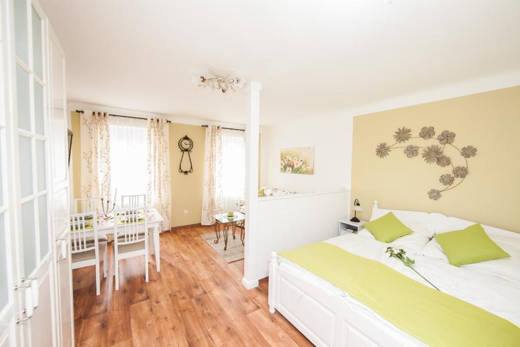 Traditional Apartments Vienna Tav - Entire Экстерьер фото