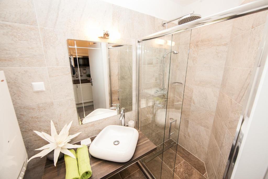 Traditional Apartments Vienna Tav - Entire Экстерьер фото